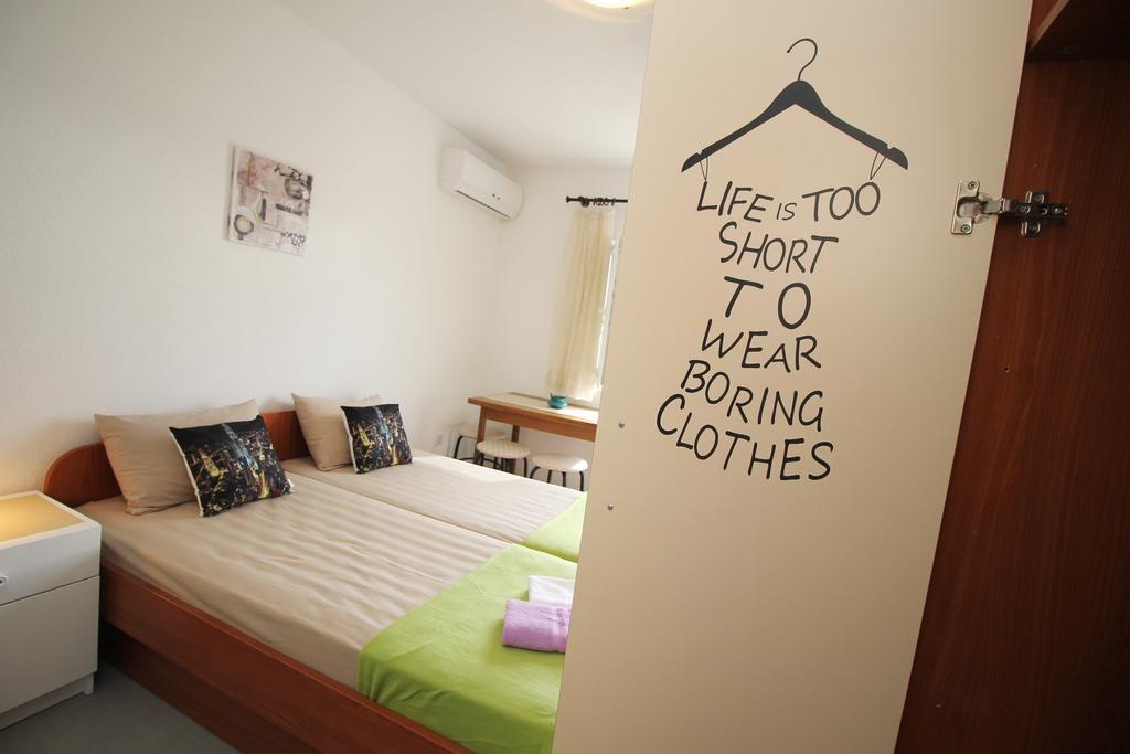 Stanicicke Apartments Baska Voda Ngoại thất bức ảnh