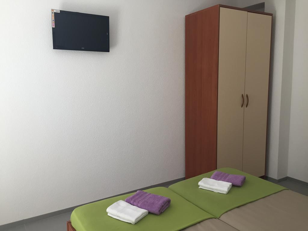 Stanicicke Apartments Baska Voda Ngoại thất bức ảnh