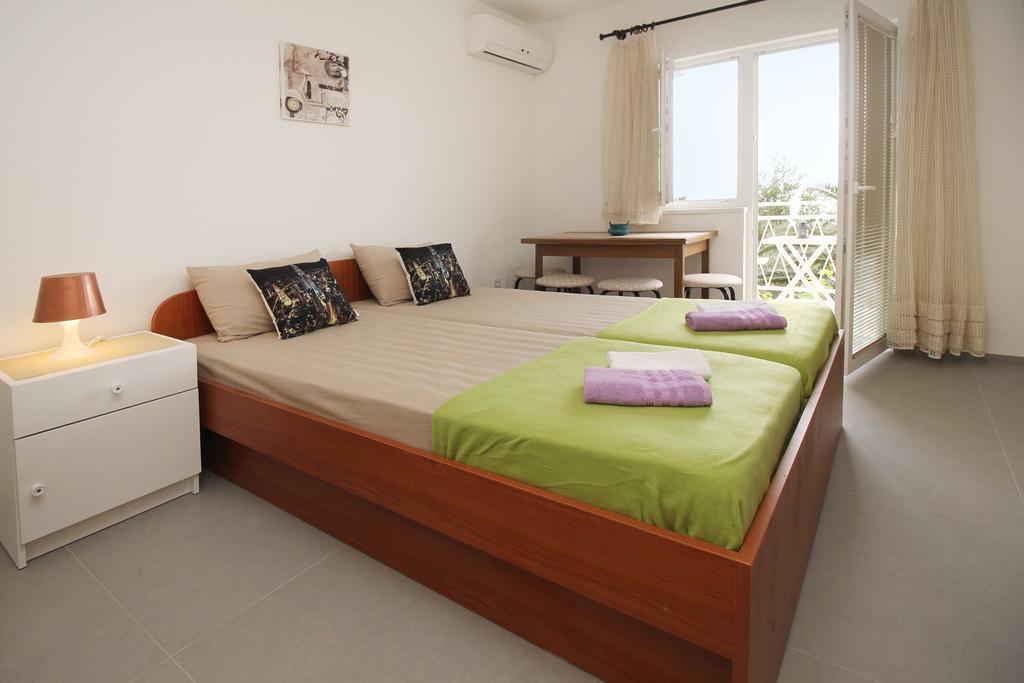 Stanicicke Apartments Baska Voda Ngoại thất bức ảnh